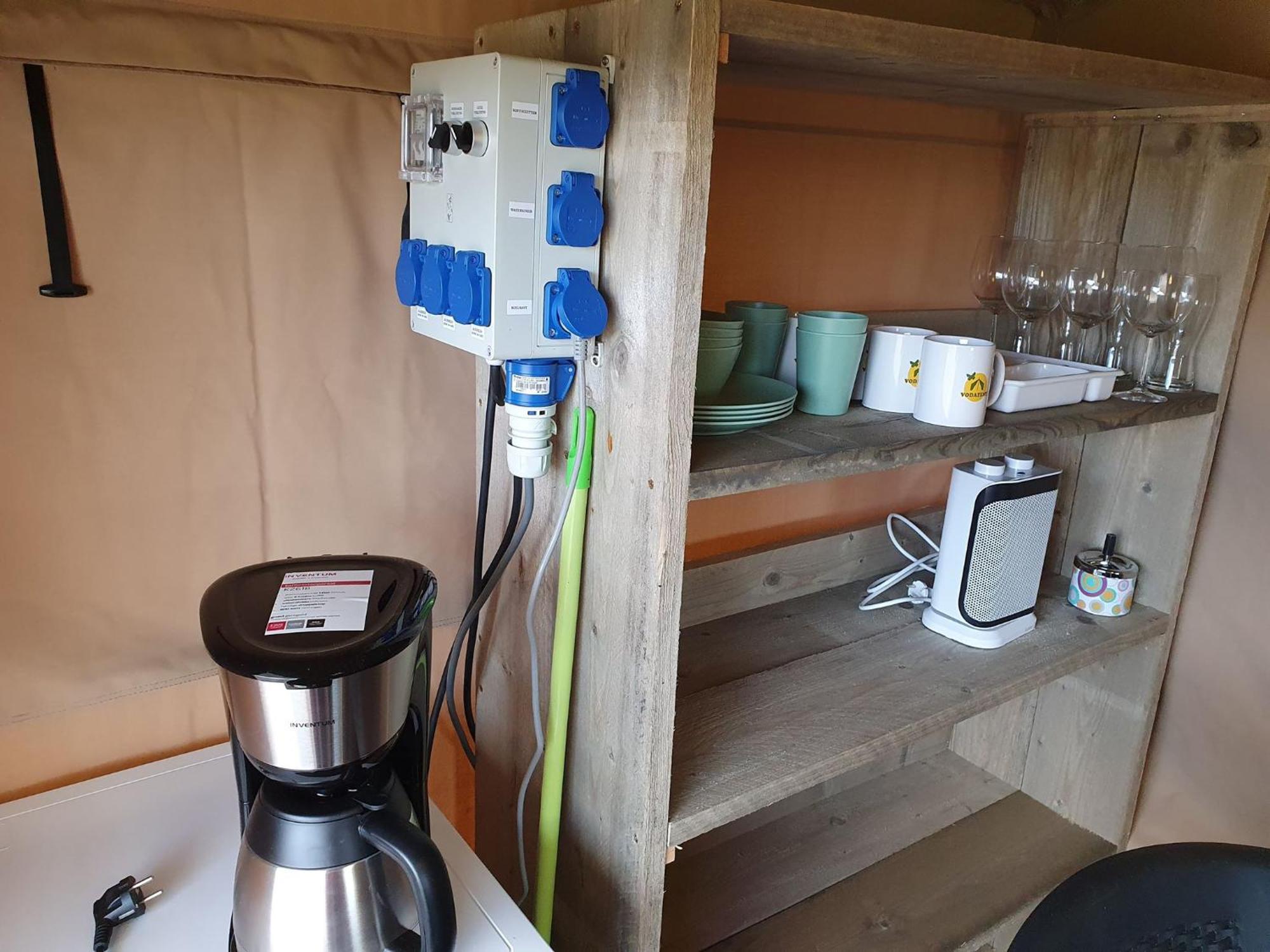 Camping De Oude Rijn Ter Aar Room photo